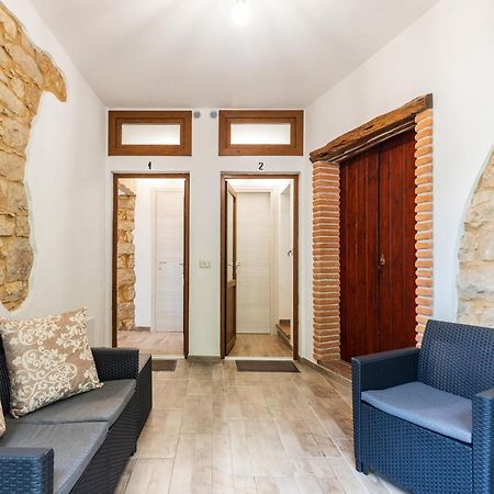 Apartmán Dommu Anna Baunei Exteriér fotografie