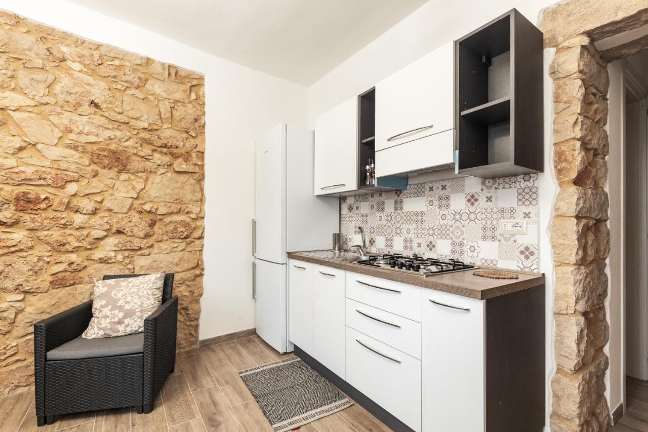 Apartmán Dommu Anna Baunei Exteriér fotografie